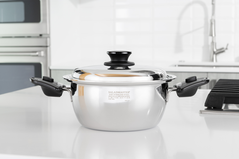 4 Qt./3.8L Roaster with Cover